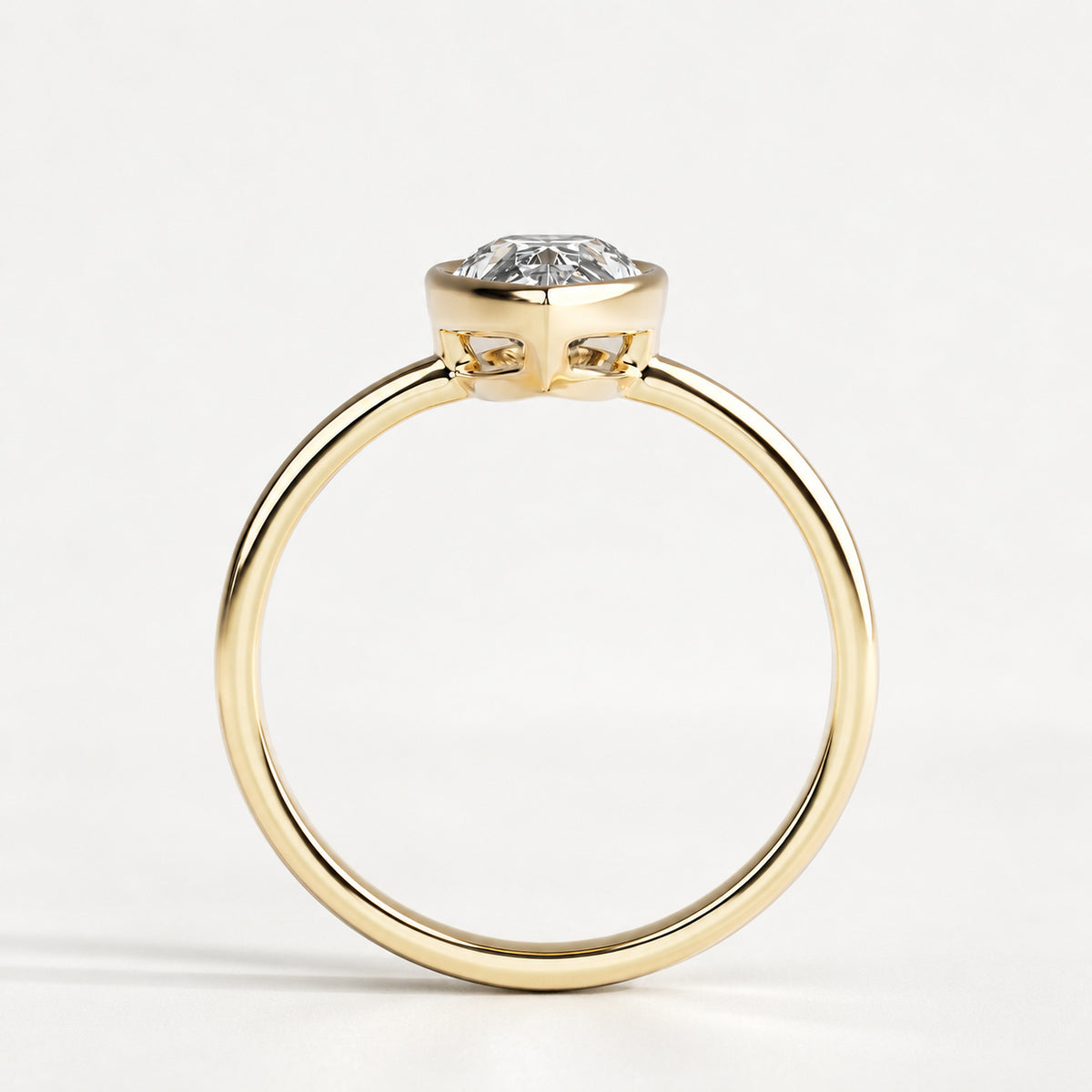 The Flow pear-cut lab-grown diamond bezel ring — Yellow Gold, additional view