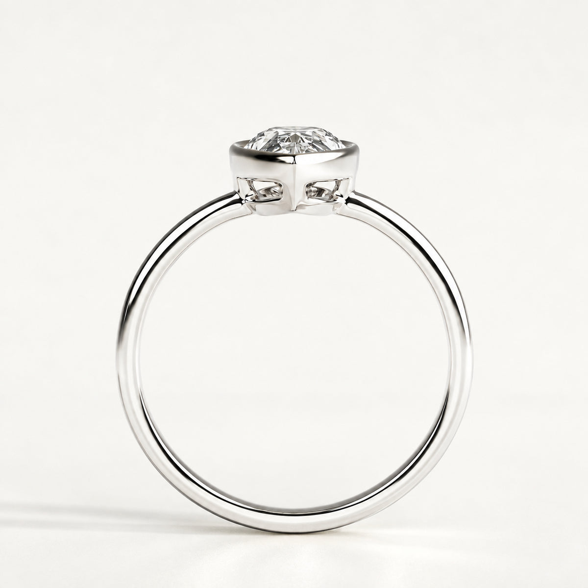 The Flow pear-cut lab-grown diamond bezel ring — White Gold, additional view